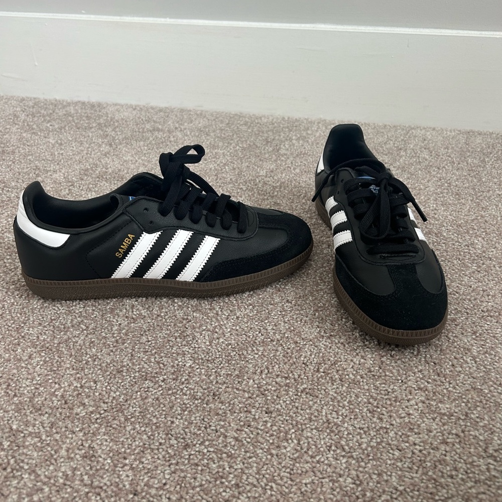 Adidas Black Sambas